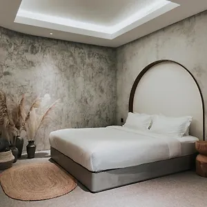4* Hotel The Cara Boutique
